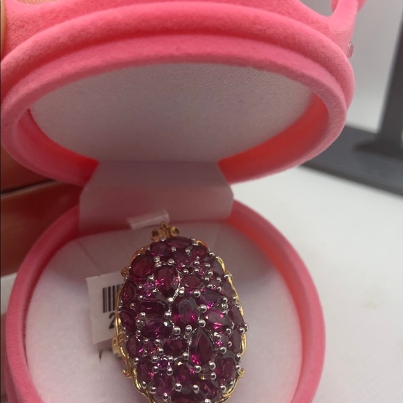ORISSA RHODOLITE GARNET RING - Picture 5 of 7